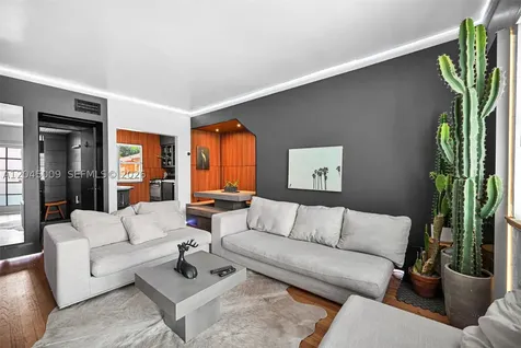 736 13th Street Miami Beach FL 33139