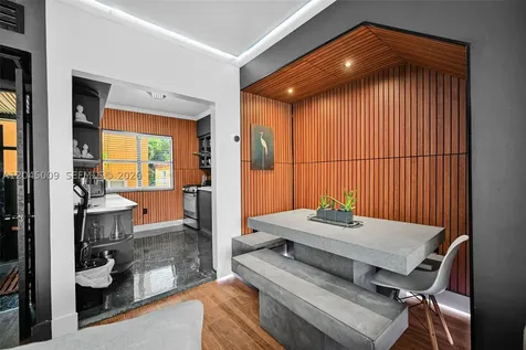736 13th Street Miami Beach FL 33139