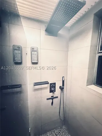 736 13th Street Miami Beach FL 33139