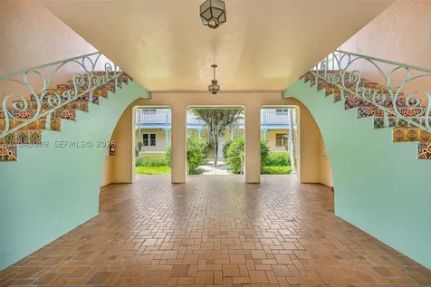 736 13th Street Miami Beach FL 33139