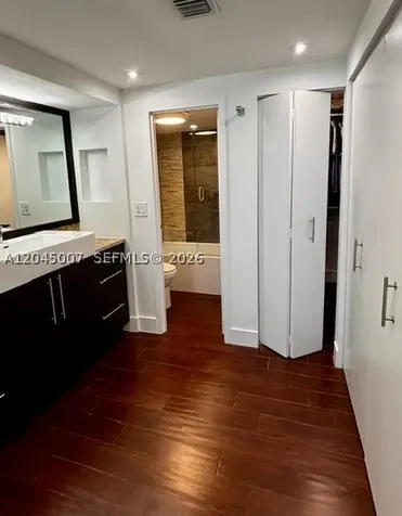 100 Bayview Drive Sunny Isles Beach FL 33160