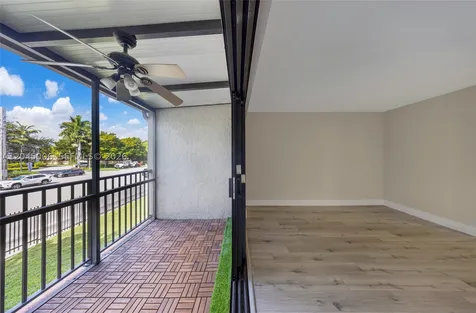 20 NW 87th Avenue Miami FL 33172