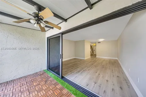 20 NW 87th Avenue Miami FL 33172