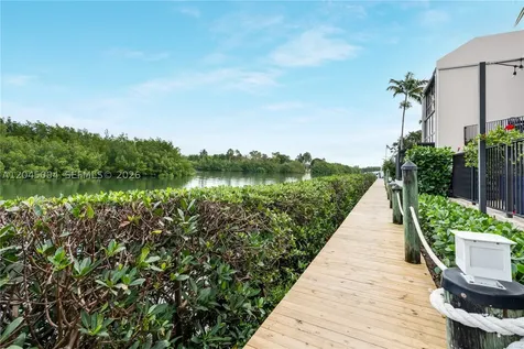 6230 Paradise Point Drive Palmetto Bay FL 33157