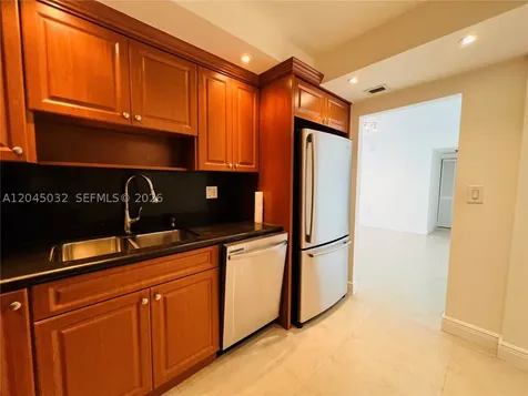 2333 Brickell Avenue Miami FL 33129