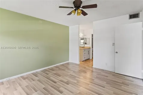 1100 SW 128th Terrace Pembroke Pines FL 33027