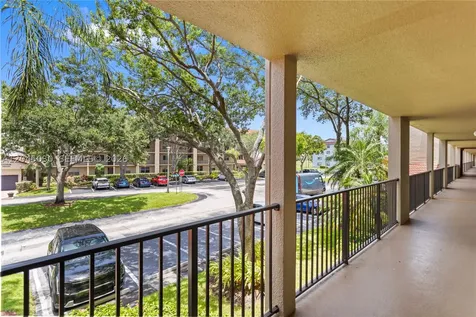 1100 SW 128th Terrace Pembroke Pines FL 33027