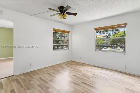 1100 SW 128th Terrace Pembroke Pines FL 33027