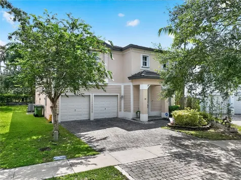 285 NE 32nd Terrace Homestead FL 33033