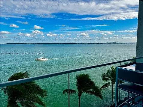 800 Claughton Island Drive Miami FL 33131