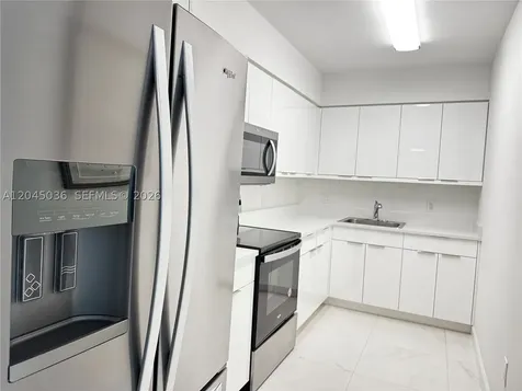 800 Claughton Island Drive Miami FL 33131