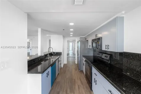 1000 Quayside Terrace Miami FL 33138