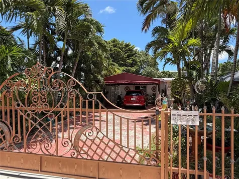 4935 SW 101st Avenue Miami FL 33165