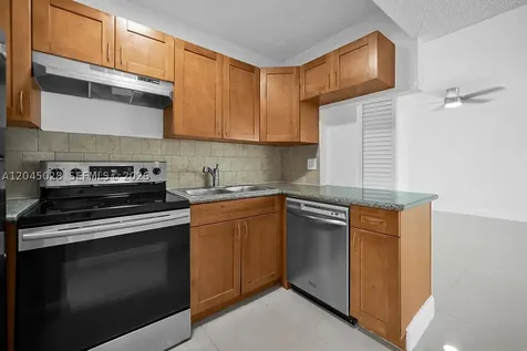 6890 SW 5th Street Margate FL 33068