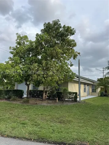 1340 SW 122nd Way Pembroke Pines FL 33025