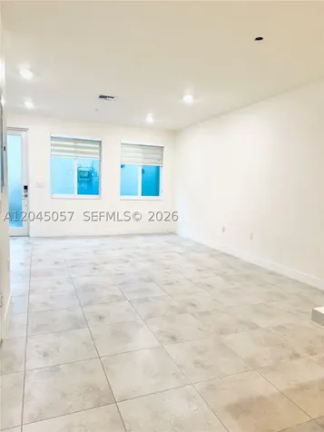 10295 NW 64th Terrace Doral FL 33178