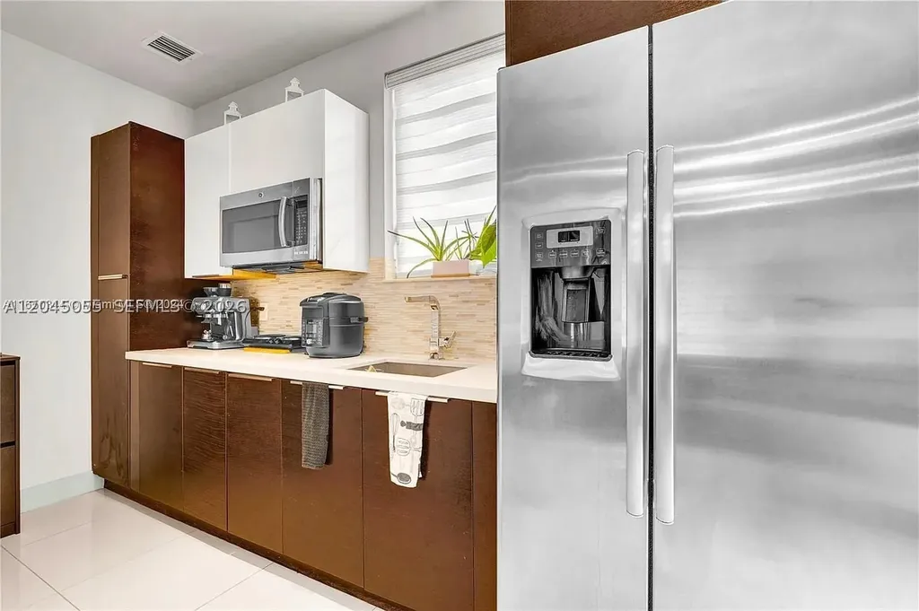 6319 NW 105 Court Doral FL 33178