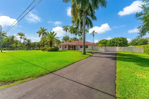 9900 SW 62nd Street Miami FL 33173