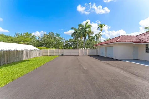 9900 SW 62nd Street Miami FL 33173