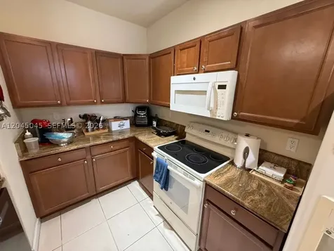 9572 SW 169th Place Miami FL 33196