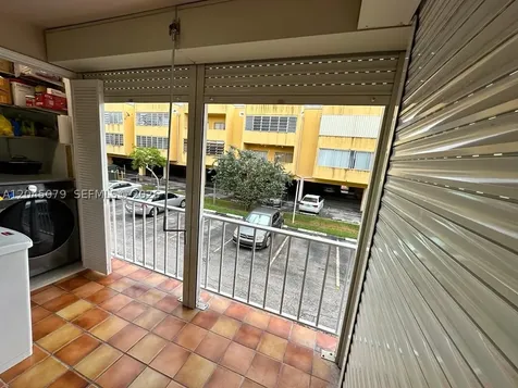 1560 W 46th Street Hialeah FL 33012