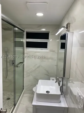 1560 W 46th Street Hialeah FL 33012
