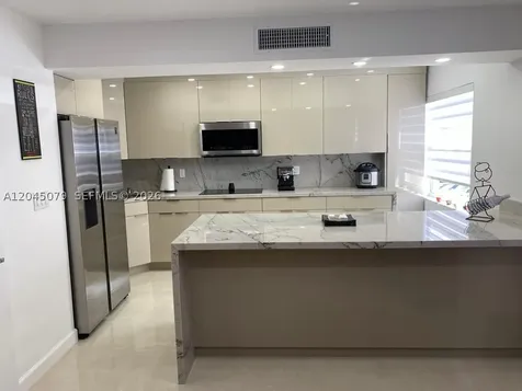 1560 W 46th Street Hialeah FL 33012
