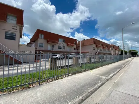1560 W 46th Street Hialeah FL 33012