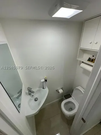 1560 W 46th Street Hialeah FL 33012
