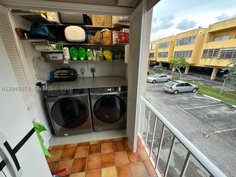 1560 W 46th Street Hialeah FL 33012