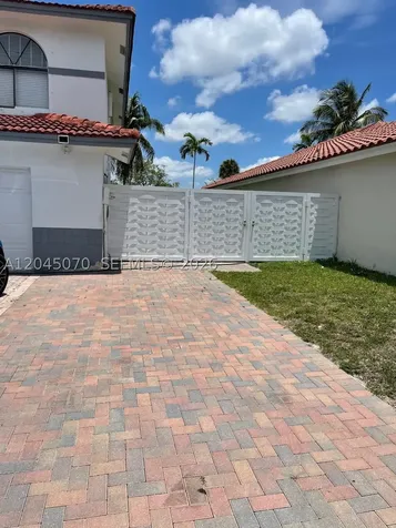 15975 SW 109th Street Miami FL 33196