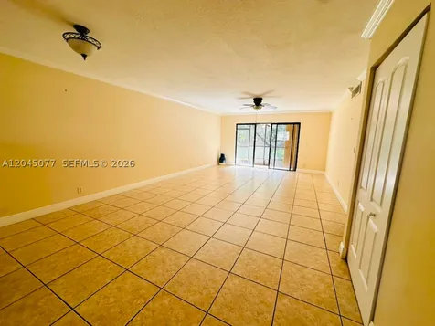 197 Lakeview Drive Weston FL 33326