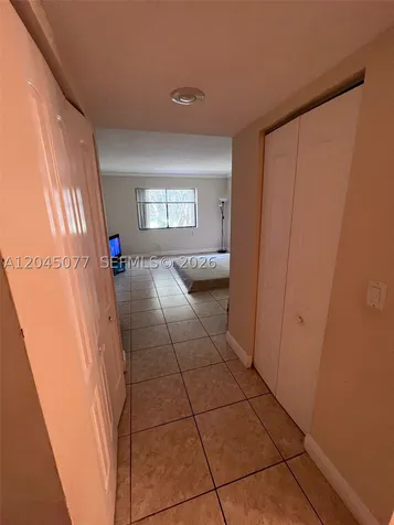 197 Lakeview Drive Weston FL 33326