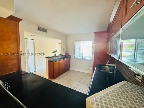 197 Lakeview Drive Weston FL 33326