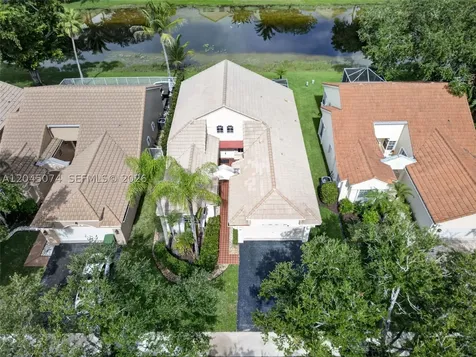 1520 Seabay Road Weston FL 33326