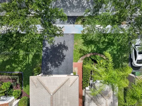 1520 Seabay Road Weston FL 33326