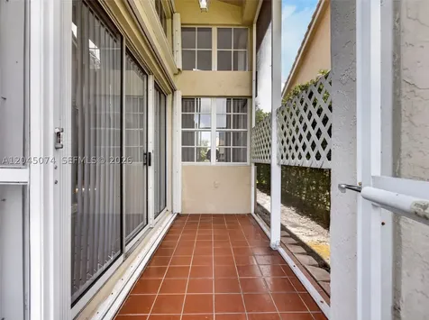 1520 Seabay Road Weston FL 33326