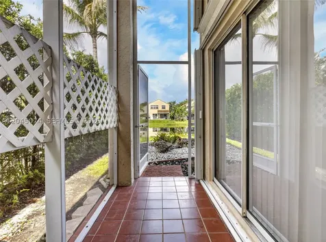 1520 Seabay Road Weston FL 33326