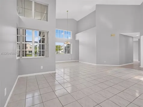 1520 Seabay Road Weston FL 33326