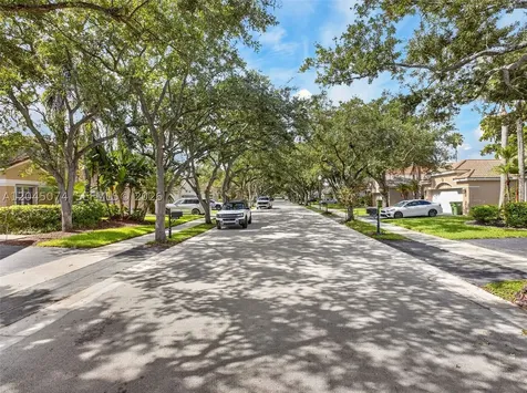 1520 Seabay Road Weston FL 33326