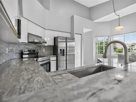 1520 Seabay Road Weston FL 33326