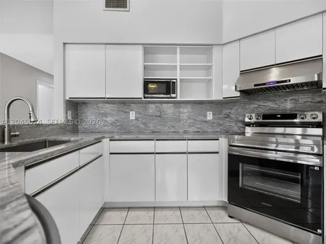 1520 Seabay Road Weston FL 33326