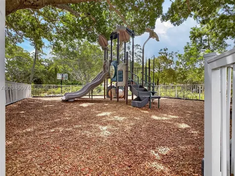 1520 Seabay Road Weston FL 33326