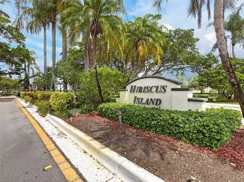 1520 Seabay Road Weston FL 33326