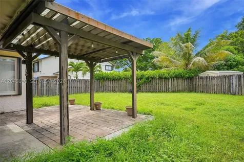 9786 SW 147th Court Miami FL 33196