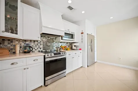 982 NW 133rd Court Miami FL 33182