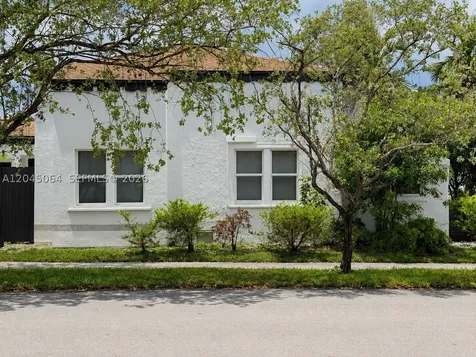 1700 Dewey Street Hollywood FL 33020