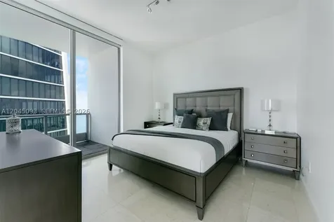 900 Biscayne Boulevard Miami FL 33132