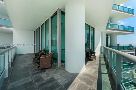 900 Biscayne Boulevard Miami FL 33132