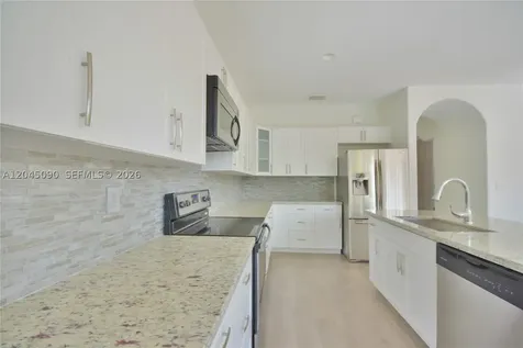 4534 NW 94th Place Doral FL 33178